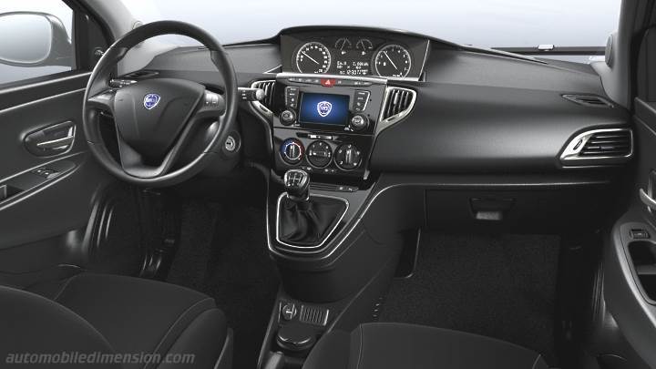 Lancia Ypsilon 2020 instrumentbräda