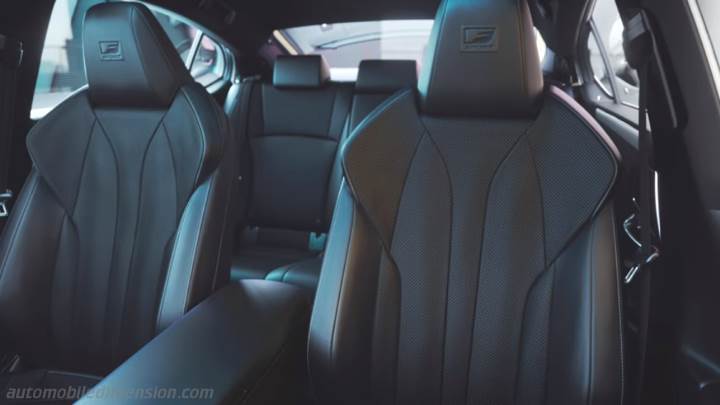 Lexus ES 2019 interior