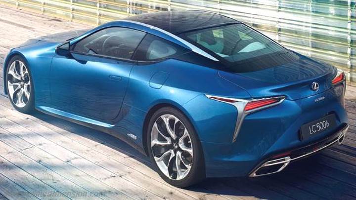 Lexus LC 2017 kofferbak