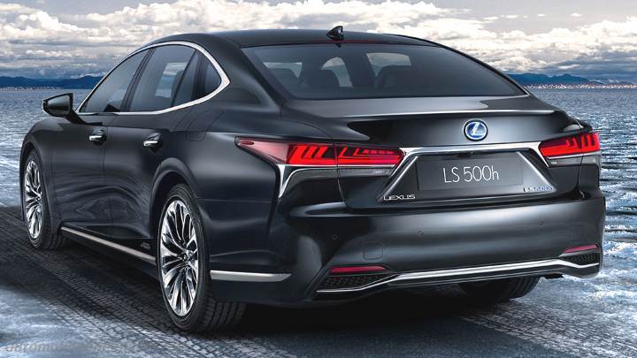 Lexus LS 2018 Kofferraum