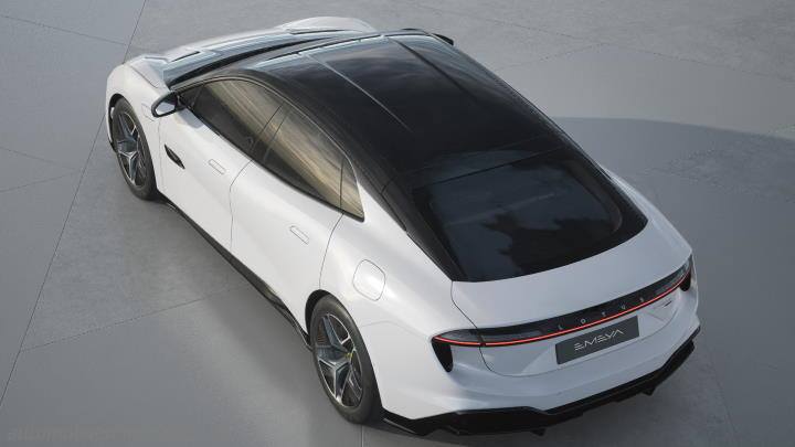Volume coffre Lotus Emeya 2024