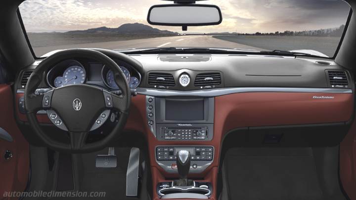 Maserati GranTurismo 2008 dashboard