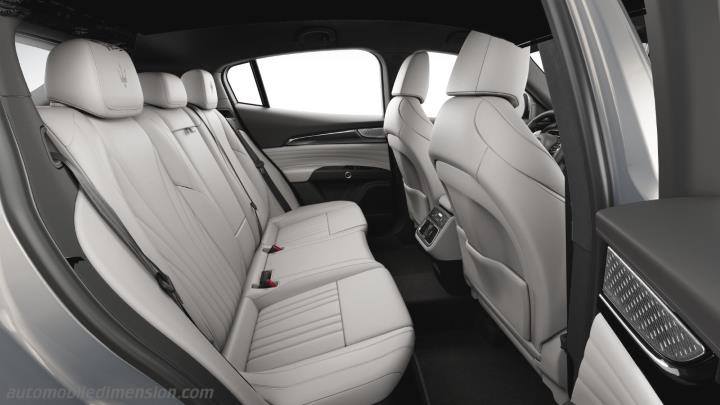 Maserati Grecale 2022 interior