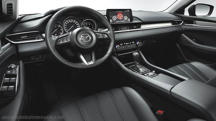 Mazda 6 2018 instrumentbräda