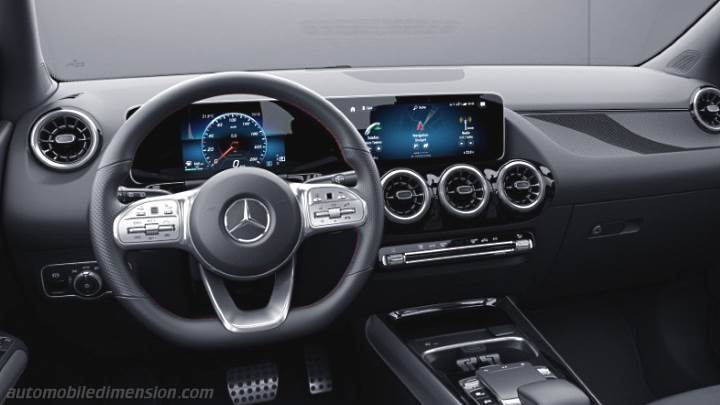 Mercedes-Benz B Sports Tourer 2019 dashboard