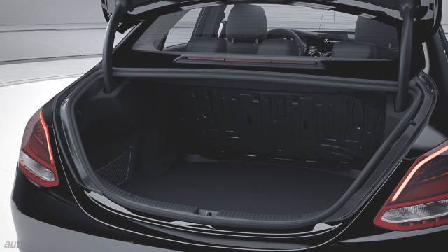 Mercedes-Benz C 2018 boot space