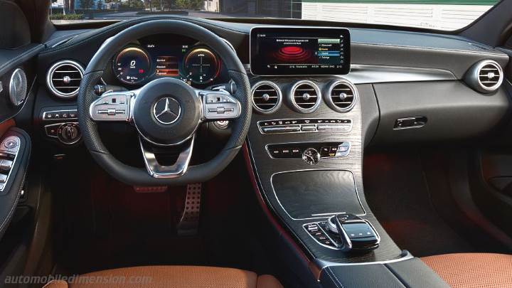 Mercedes-Benz C 2018 dashboard