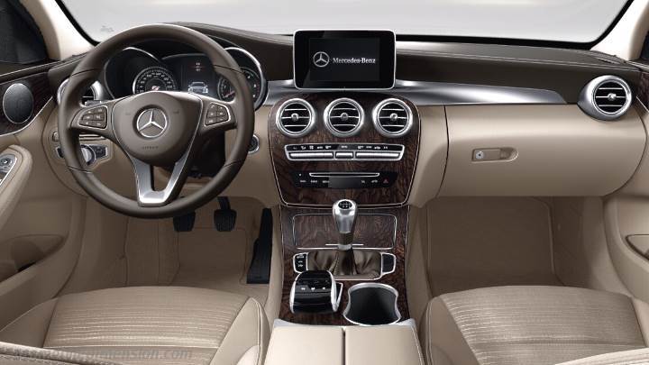 Mercedes-Benz C Estate 2014 dashboard