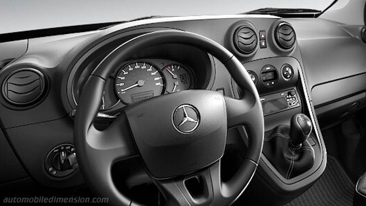 Mercedes-Benz Citan Tourer xlg 2013 dashboard