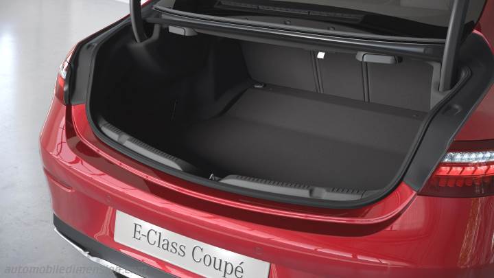 Mercedes-Benz E Coupé 2020 bagageutrymme