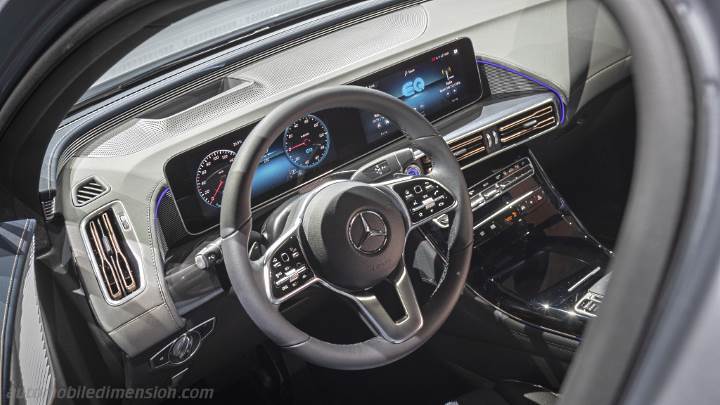 Mercedes-Benz EQC 2019 dashboard