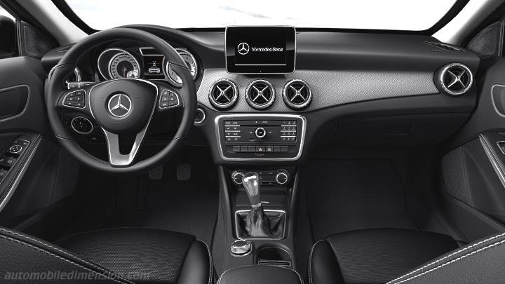 Tableau de bord Mercedes-Benz GLA 2014