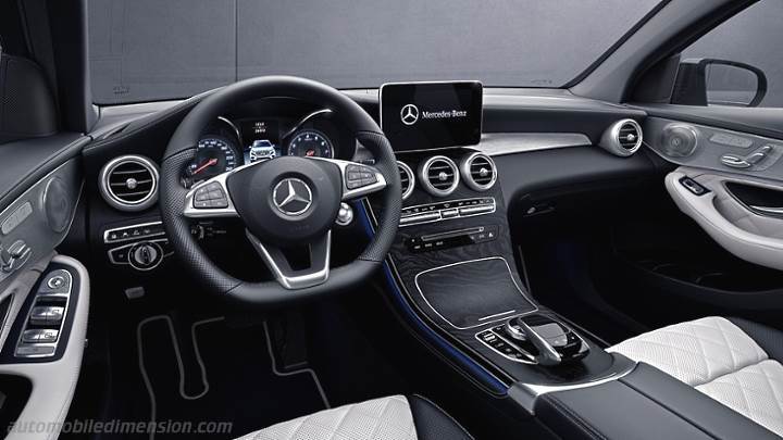 Mercedes-Benz GLC Coupé 2016 dashboard