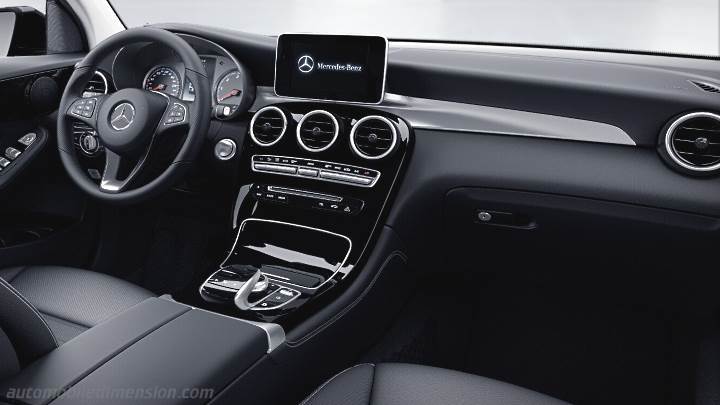 Cruscotto Mercedes-Benz GLC SUV 2015