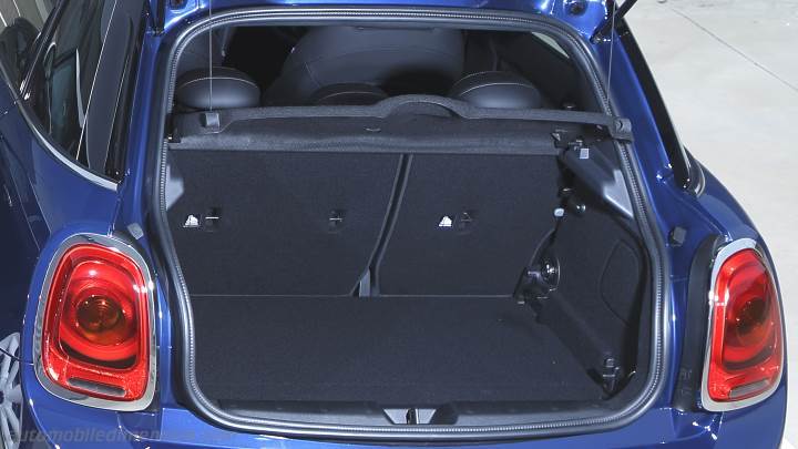 MINI 5-door 2015 boot space