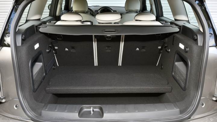 MINI Clubman 2015 boot space