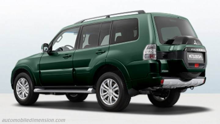 Mitsubishi Pajero 5p 2015 boot space