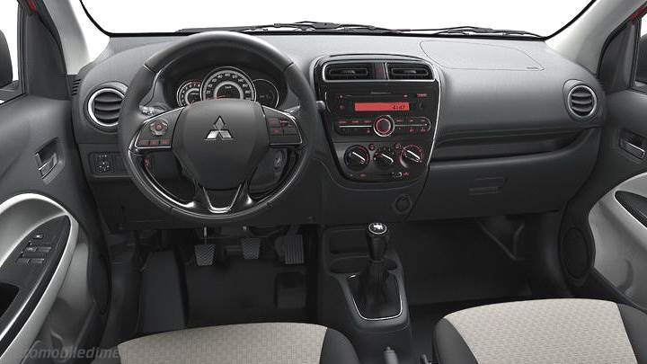 Mitsubishi Space Star 2016 dashboard