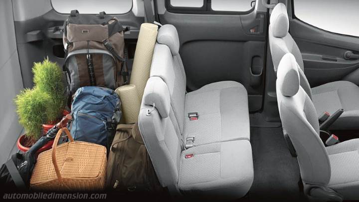 Nissan Evalia 2012 boot space