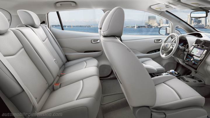 Nissan Leaf 2013 interior
