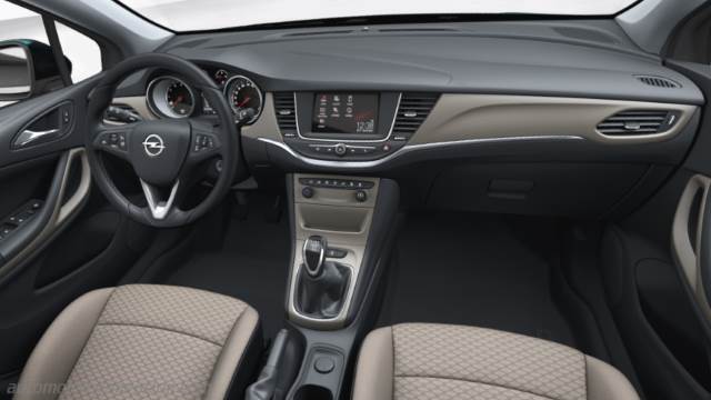 Opel Astra 2016 instrumentbräda