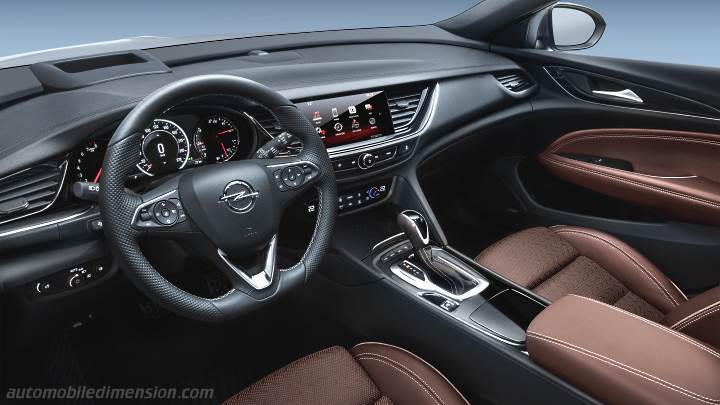 Opel Insignia Grand Sport 2017 dashboard