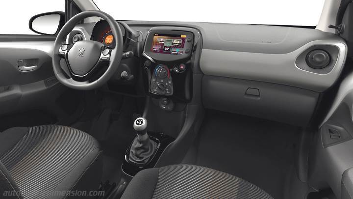 Peugeot 108 2014 dashboard