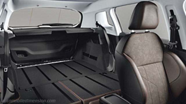 Peugeot 2008 2013 boot space