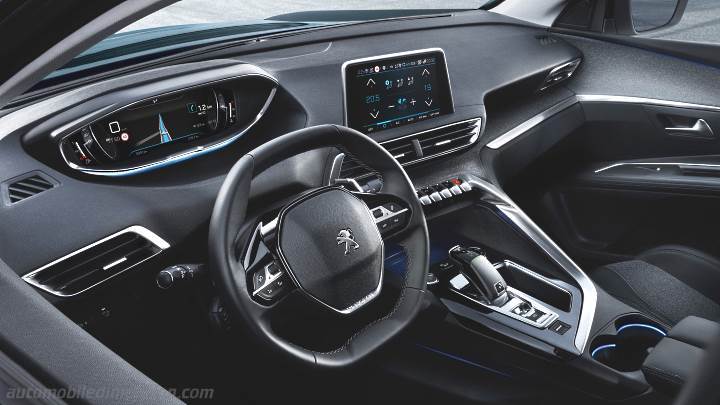 Peugeot 5008 2017 dimensions, boot space and interior