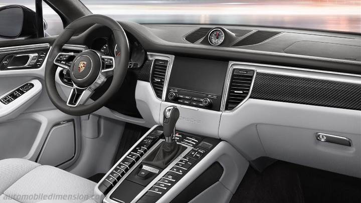 Porsche Macan 2014 dashboard