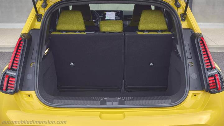 Renault 5 E-Tech 2024 boot space