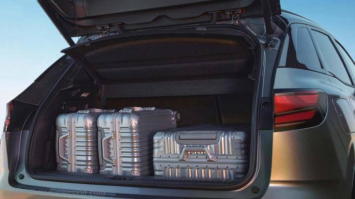 Volume coffre Renault Austral 2025