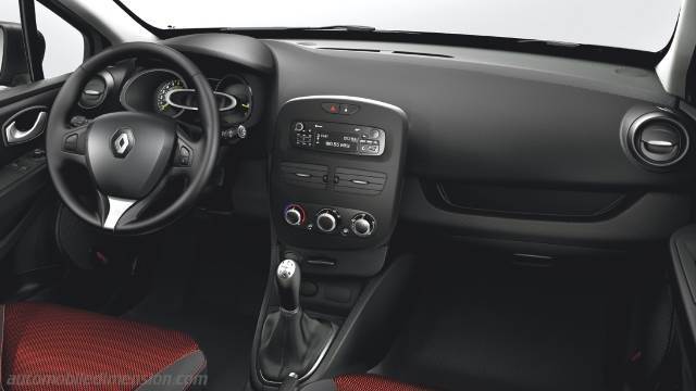 Renault Clio 2013 dashboard