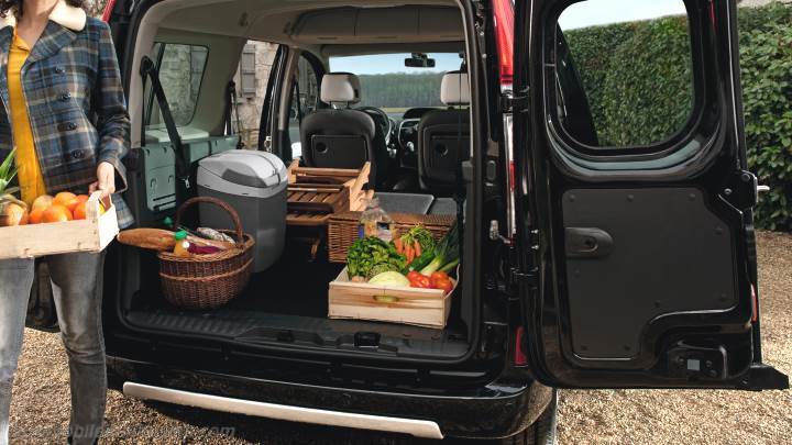 Renault Grand Kangoo 13 Dimensions Boot Space And Interior