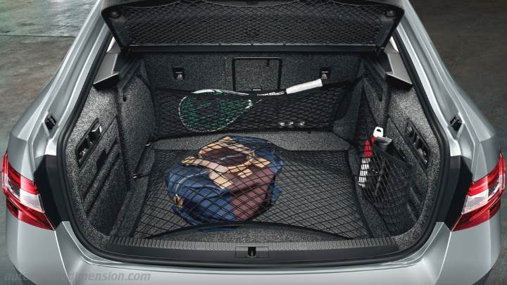 Skoda Superb 2015 boot space