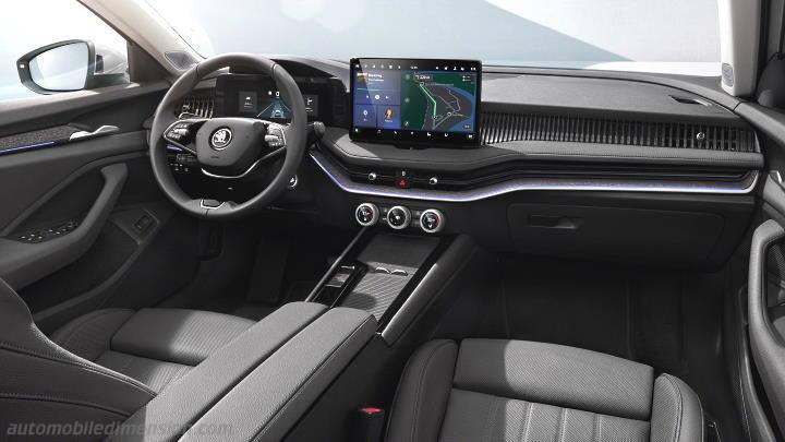 Skoda Superb 2024 dashboard