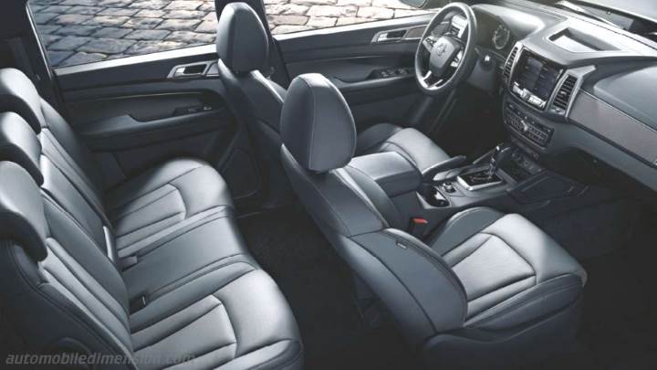 SsangYong Musso 2018 interieur