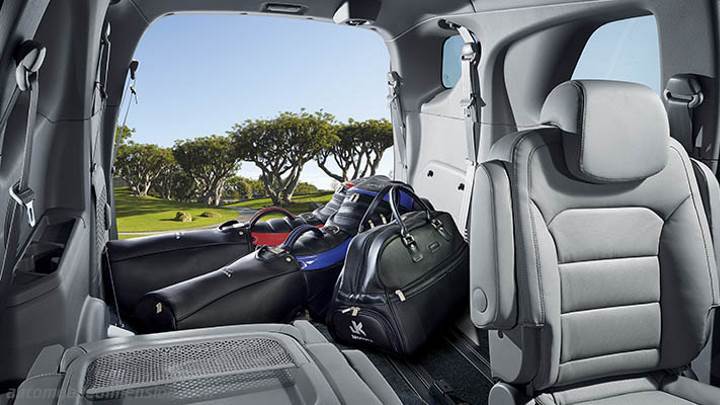 SsangYong Rodius 2018 boot space