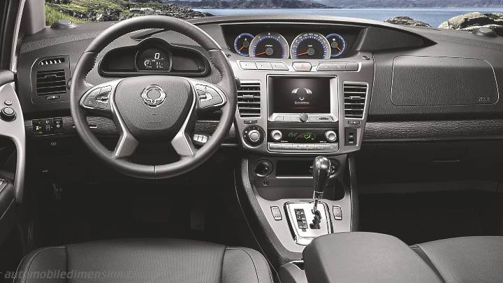 SsangYong Rodius 2018 instrumentbräda