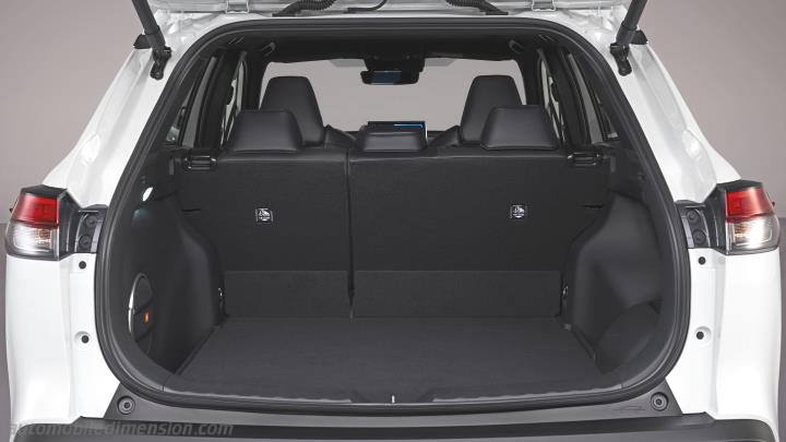 Toyota Corolla Cross 2023 boot space