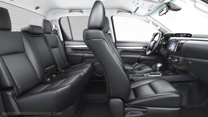 Toyota Hilux 2016 interieur