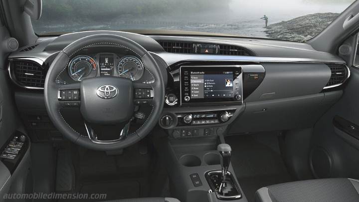 Toyota Hilux 2021 dashboard