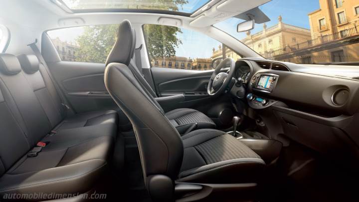 Toyota Yaris 2014 interior