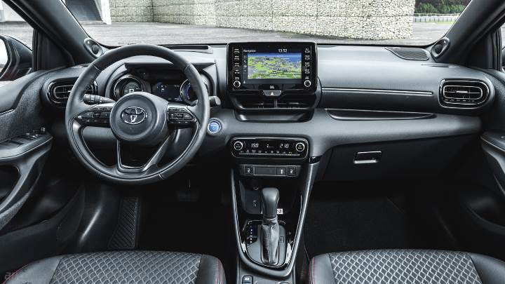 Toyota Yaris 2020 dashboard