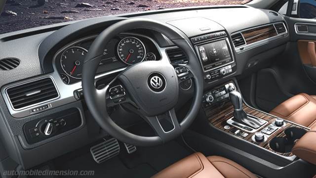 Volkswagen Touareg 2015 dashboard