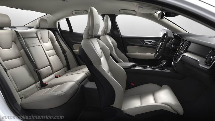 Volvo S60 2019 interior