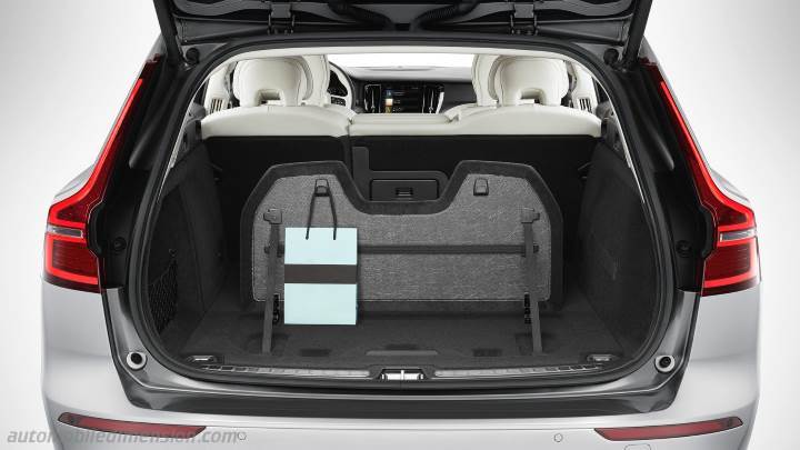 Volvo V60 Cross Country 2019 boot space